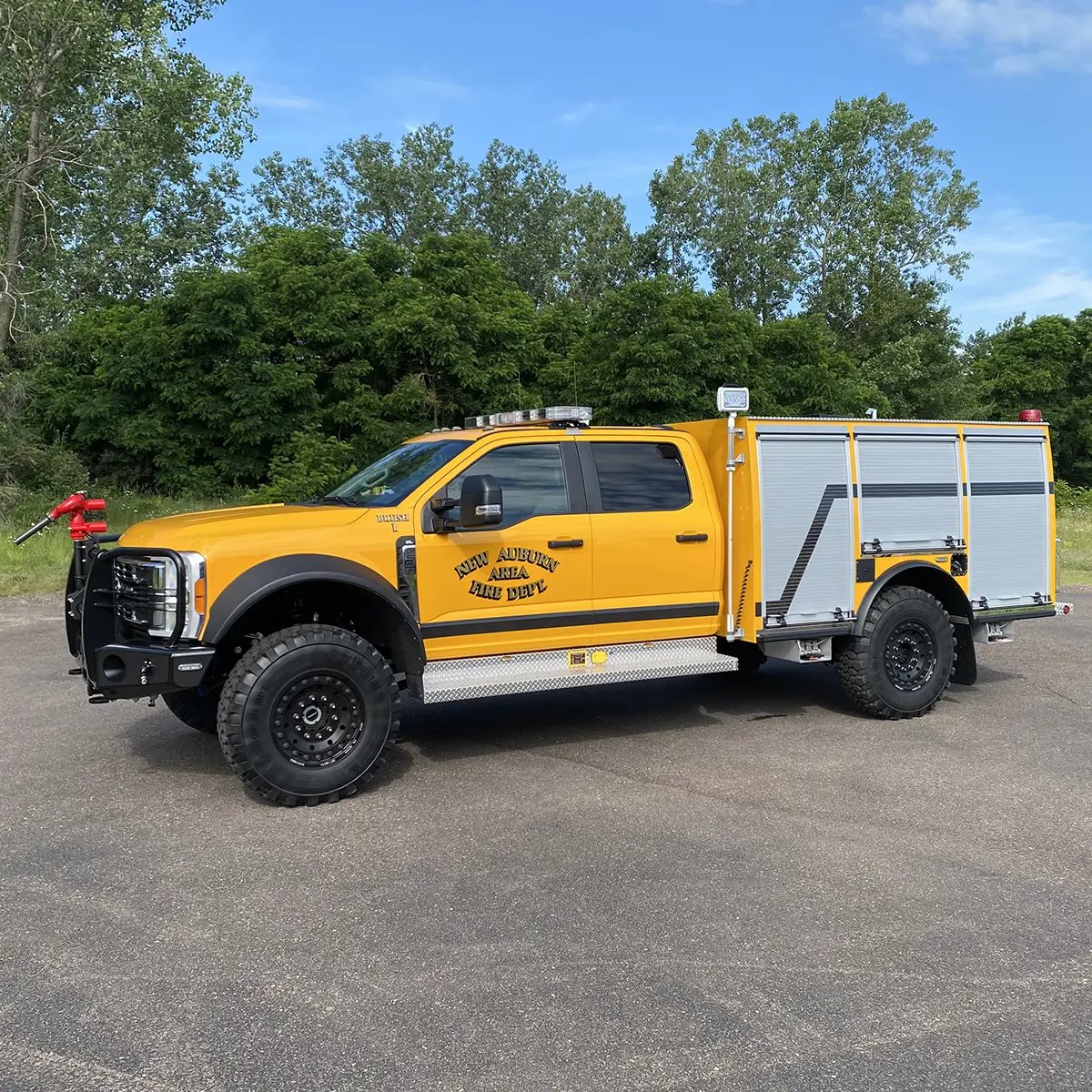 3535-New-Auburn-Max-Brush-Truck-wp-1200x1200.webp