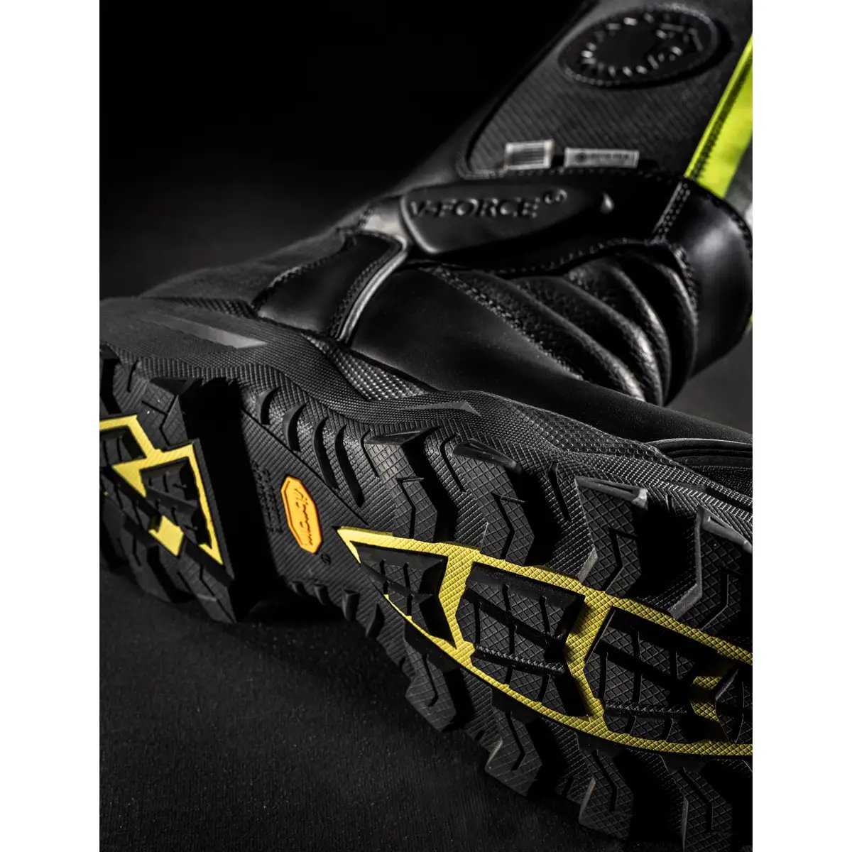 BR250-Action-1-1200x1200.webp